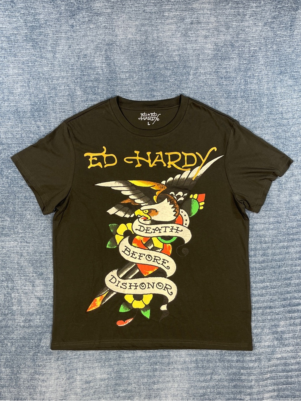Ed Hardy Men's Large Short Sleeve T-Shirt Death Before Dishonor Graphic Shirt